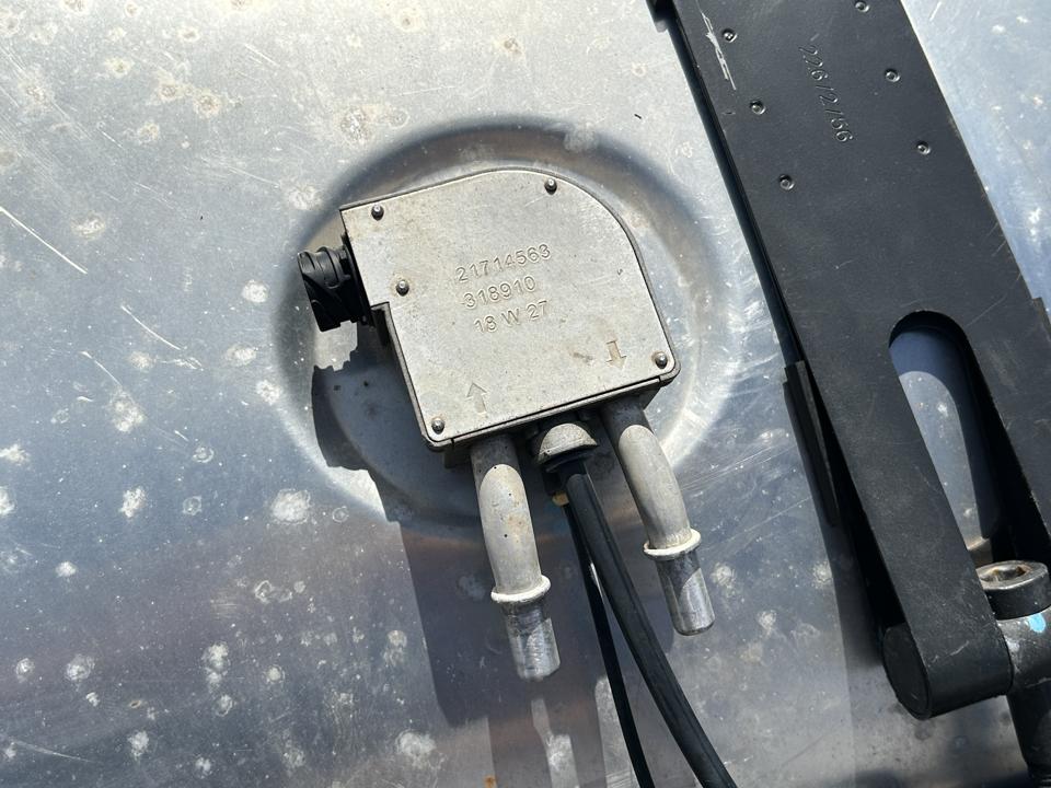 Fuel tank 21516448 450L Volvo Trucks FH II 2018