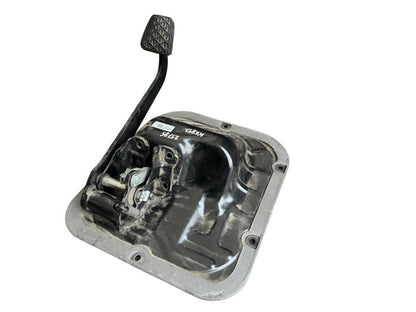 Brake pedal A9602941401 Mercedes-Benz Trucks ACTROS MP4 / MP5 2017