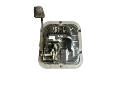 Brake pedal A9602941401 Mercedes-Benz Trucks ACTROS MP4 / MP5 2017
