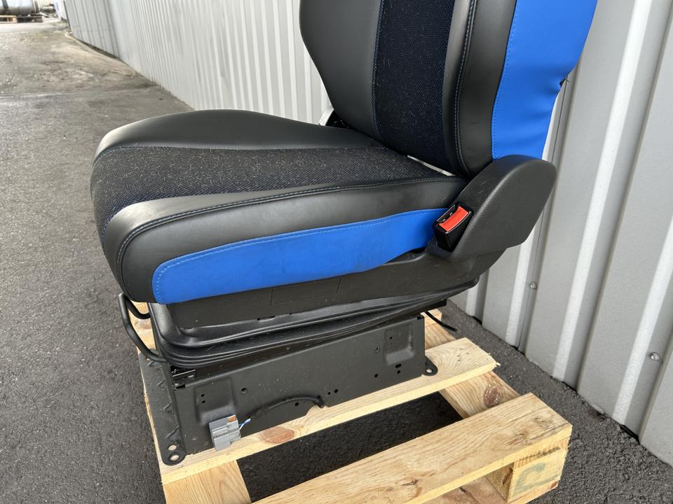 Keleivio sėdynė 23764394 Volvo Trucks FH III 2025