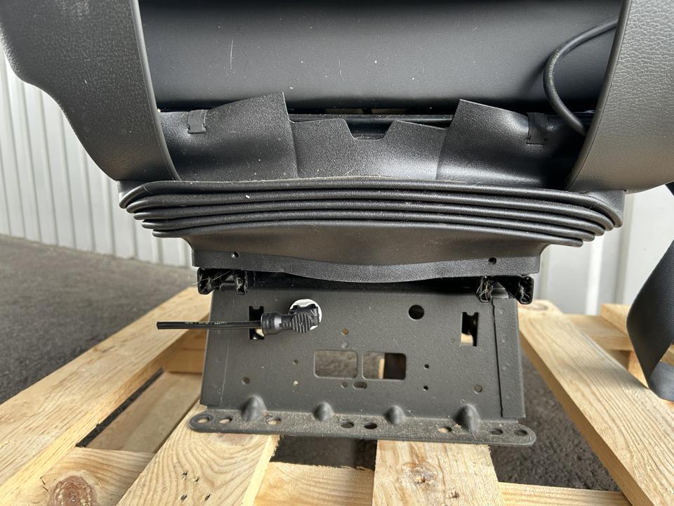 Keleivio sėdynė 23764394 Volvo Trucks FH III 2025