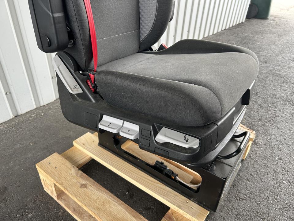 Passenger seat 7423875968 Renault Trucks T 2022