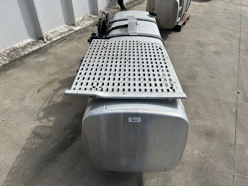 Fuel tank 1944800 845L DAF XF 2017