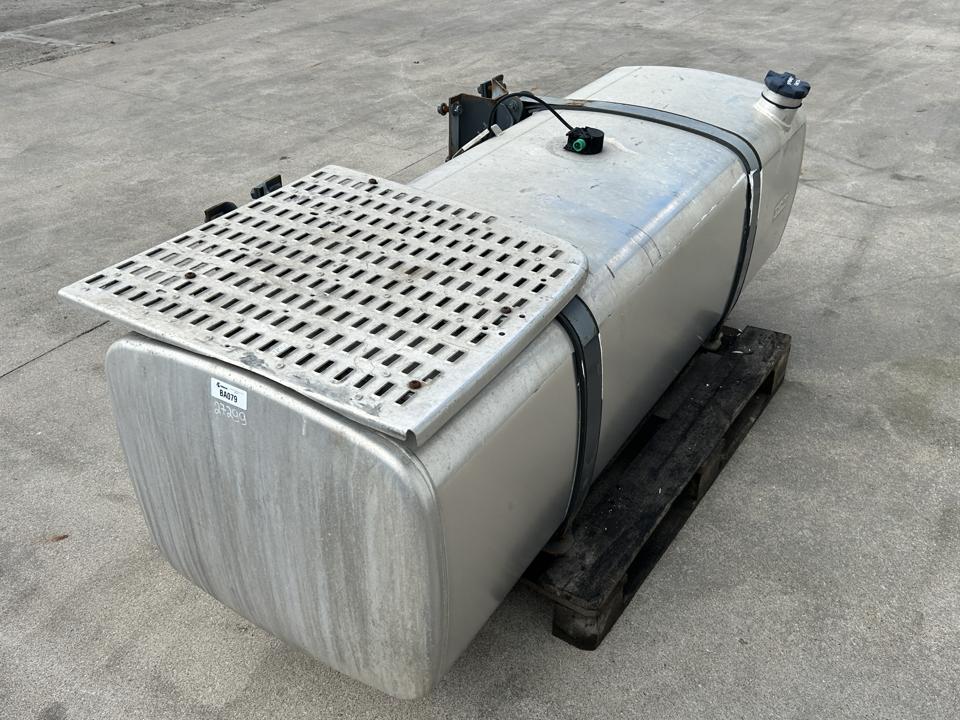 Fuel tank 1945569 690L DAF XF 2019