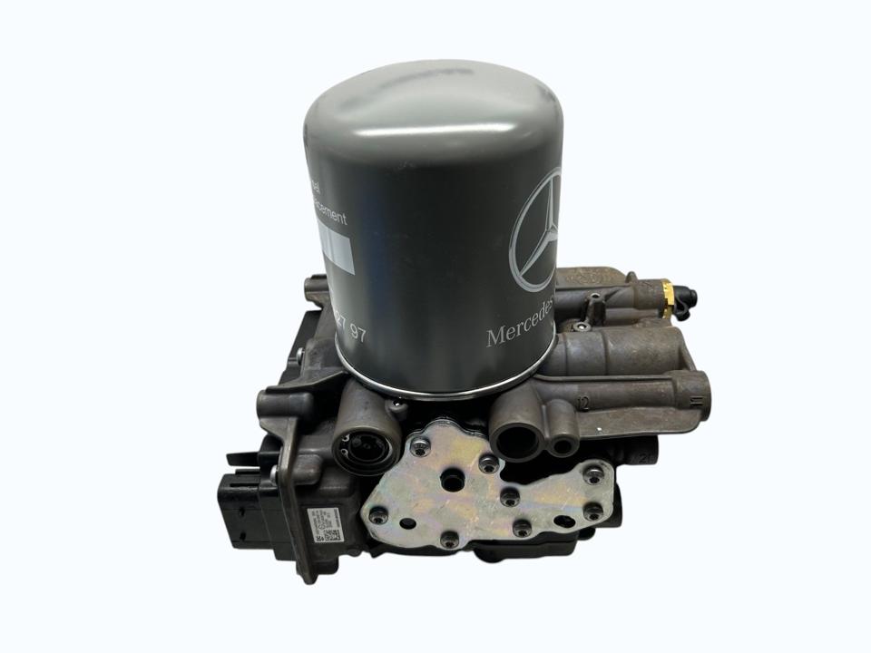 NEW Mercedes Benz air dryer A0014465664