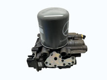 NEW Mercedes Benz air dryer A0014465664