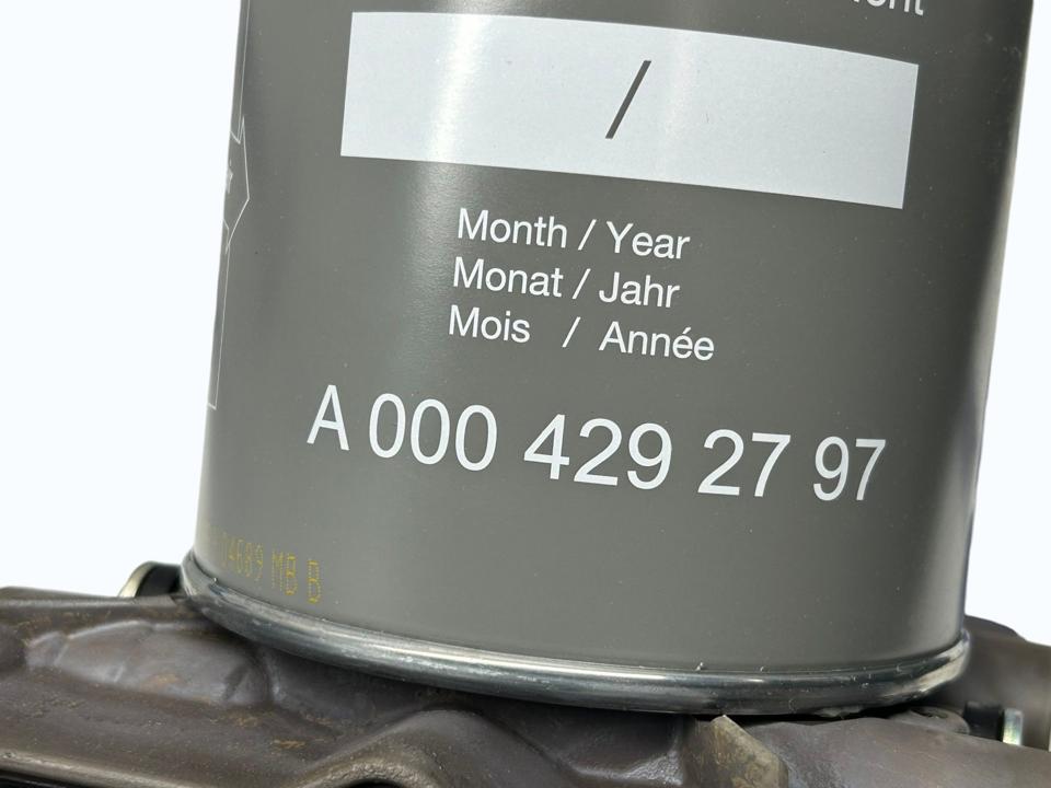 NEW Mercedes Benz air dryer A0014465664