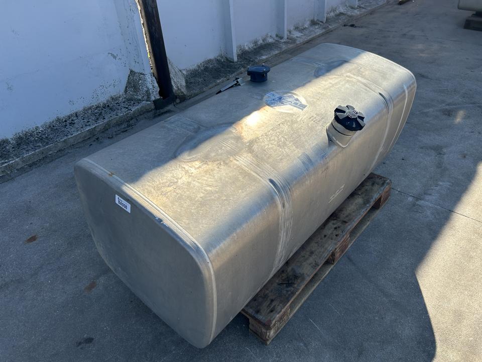 Fuel tank 1681826 620L DAF XF 2017
