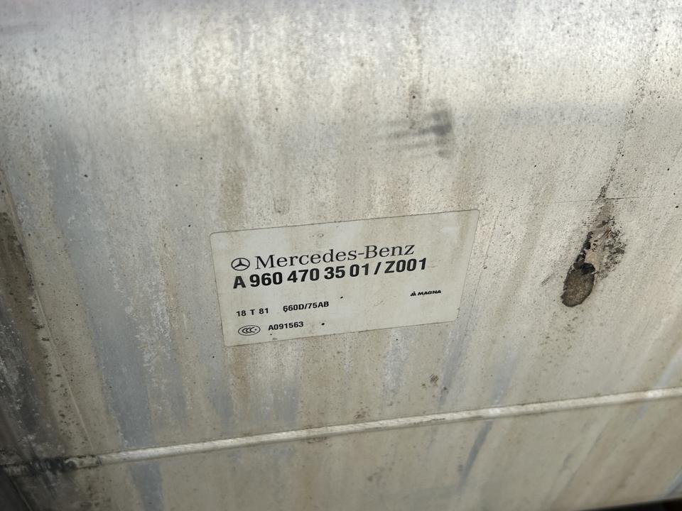 Fuel tank A9604703501 660L + 75L Mercedes-Benz Trucks ACTROS MP4 / MP5 2019