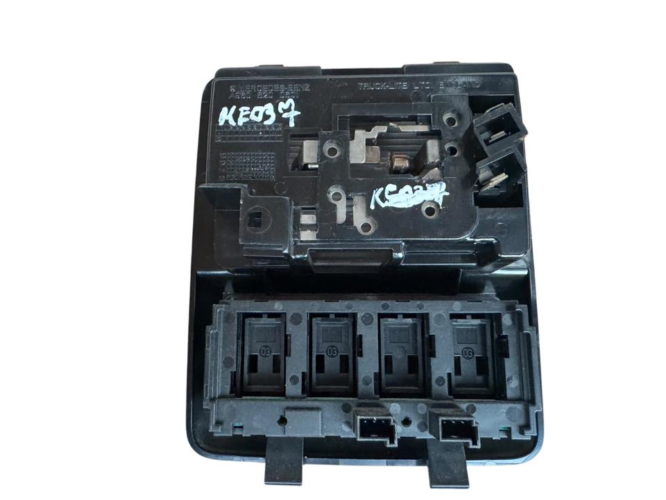Interior control switches A9608200601 Mercedes-Benz Trucks ACTROS MP4 / MP5 2018