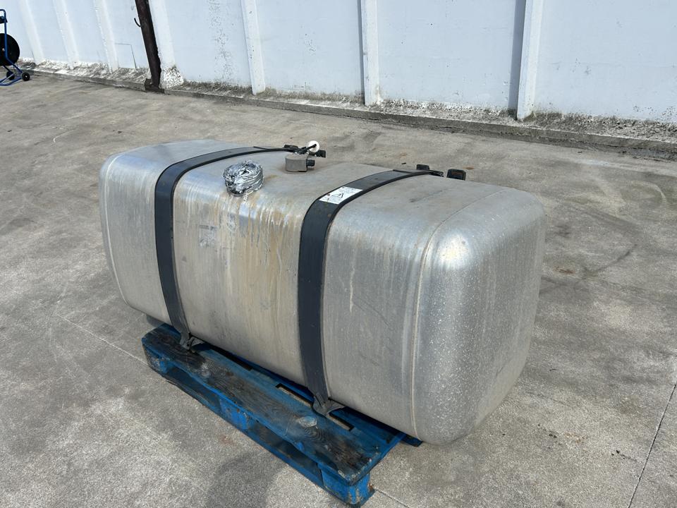 Fuel tank A9604703903 630L Mercedes-Benz Trucks ACTROS MP4 / MP5 2018