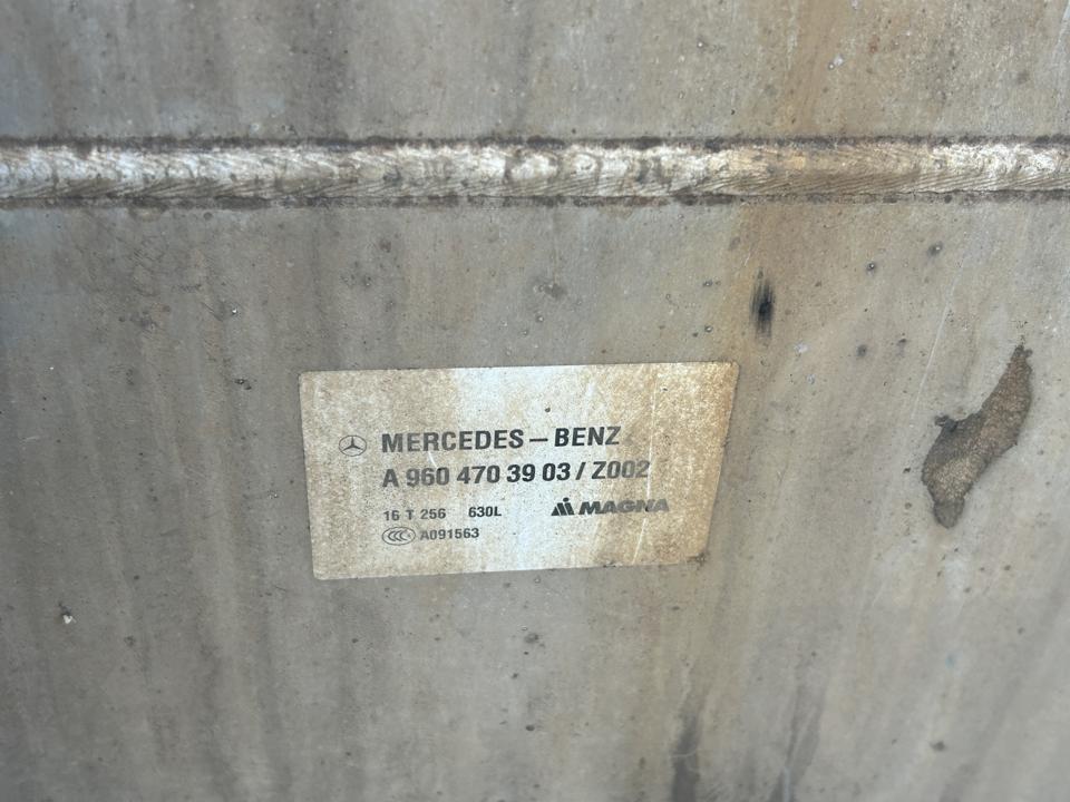 Fuel tank A9604703903 630L Mercedes-Benz Trucks ACTROS MP4 / MP5 2018