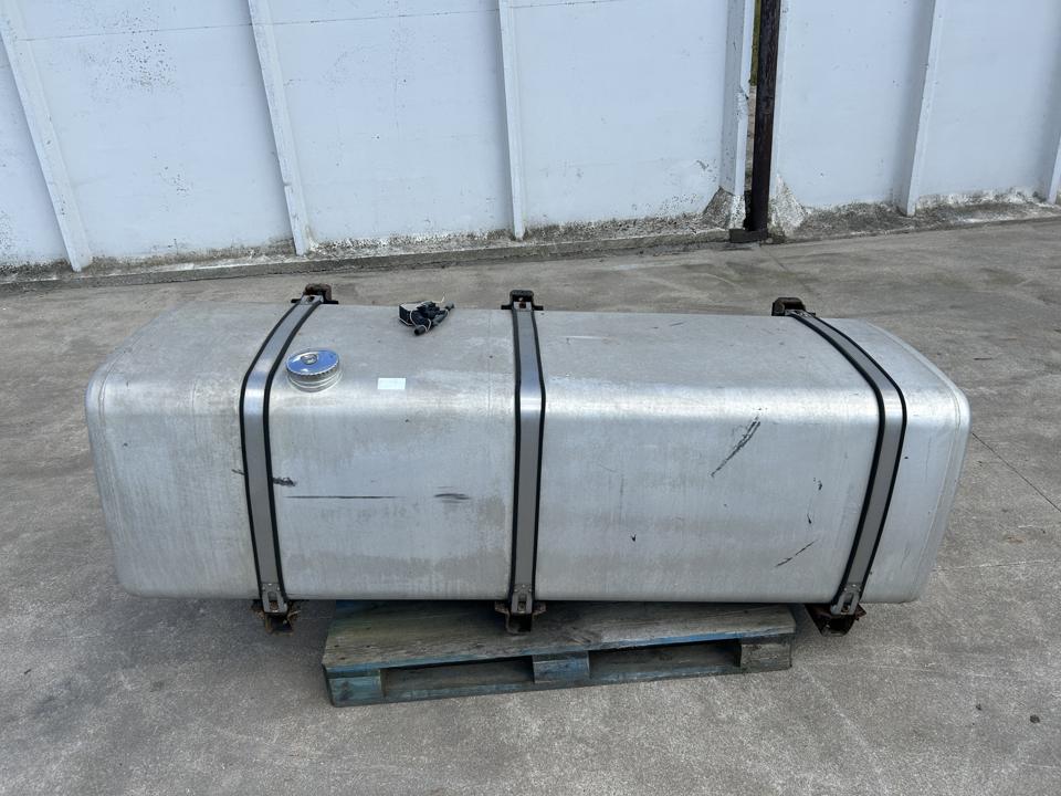 Fuel tank 41042845 760L Iveco Trucks STRALIS II 2015