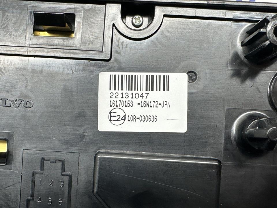 Radio panel, switch 22131047 Volvo Trucks FH II 2016