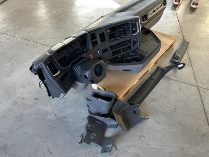 Dashboard set 2084748 Scania R II 2019