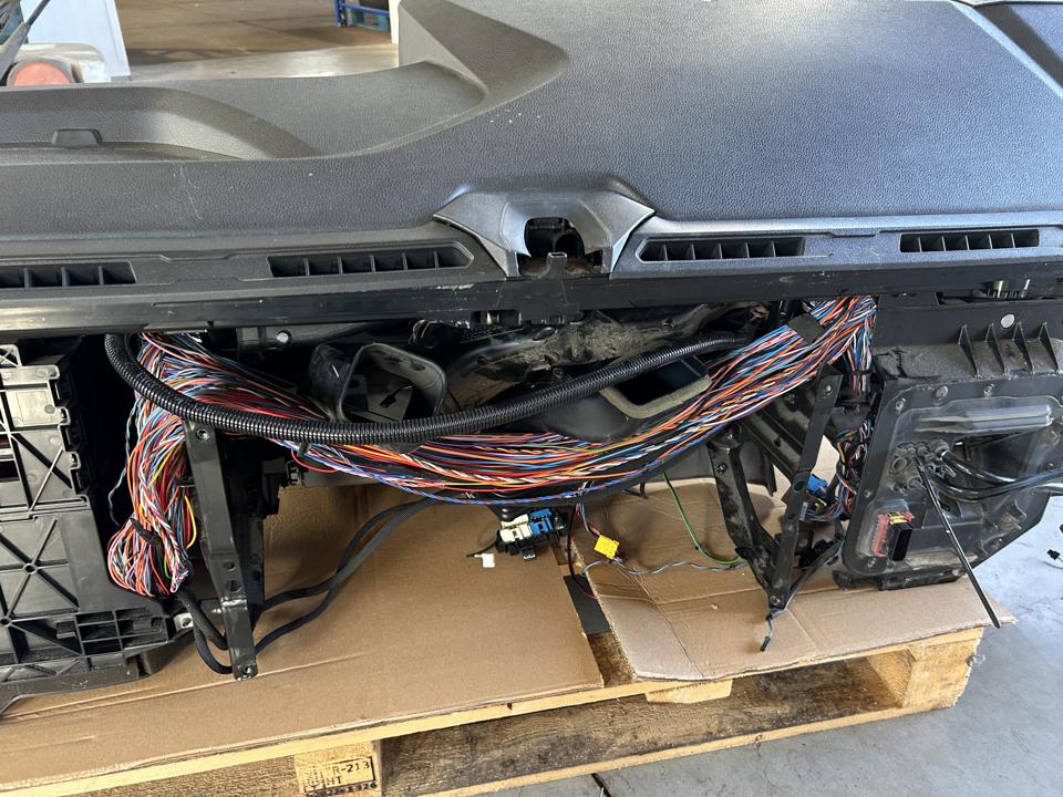 Dashboard set 2084748 Scania R II 2019
