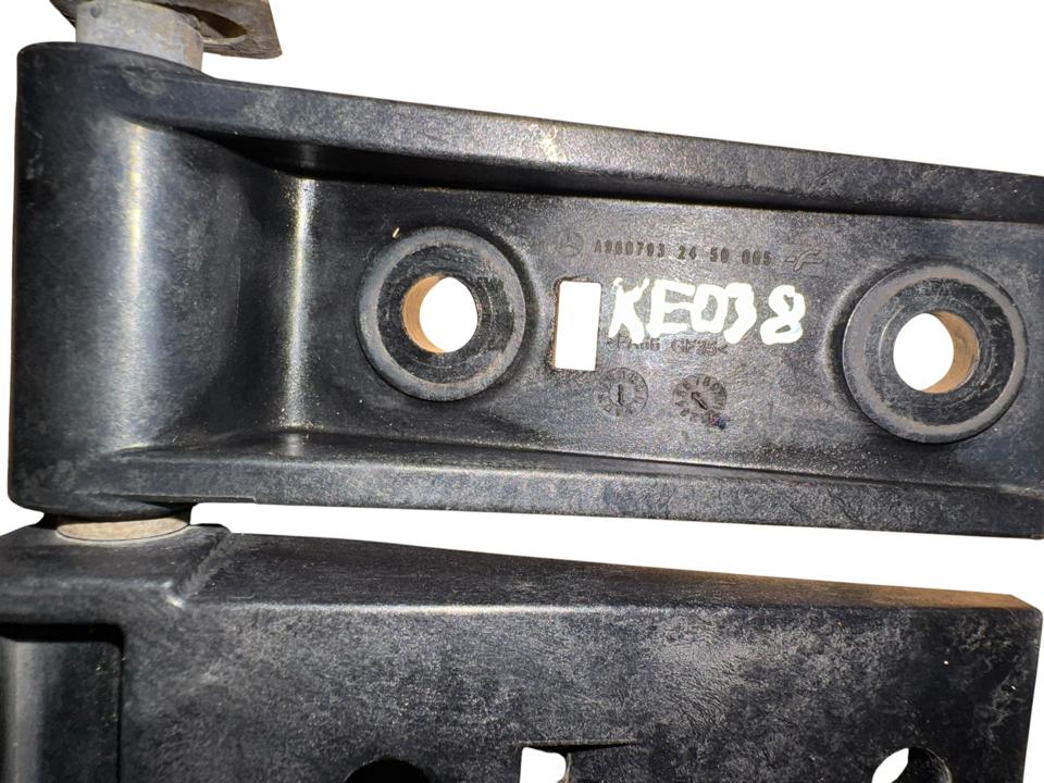 Кронштейн A9607932460 Mercedes-Benz Trucks ACTROS MP4 / MP5 2018