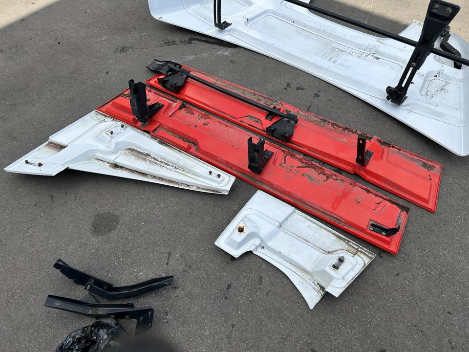Cabin spoilers set A9607902144 Mercedes-Benz Trucks ACTROS MP4 / MP5 2017