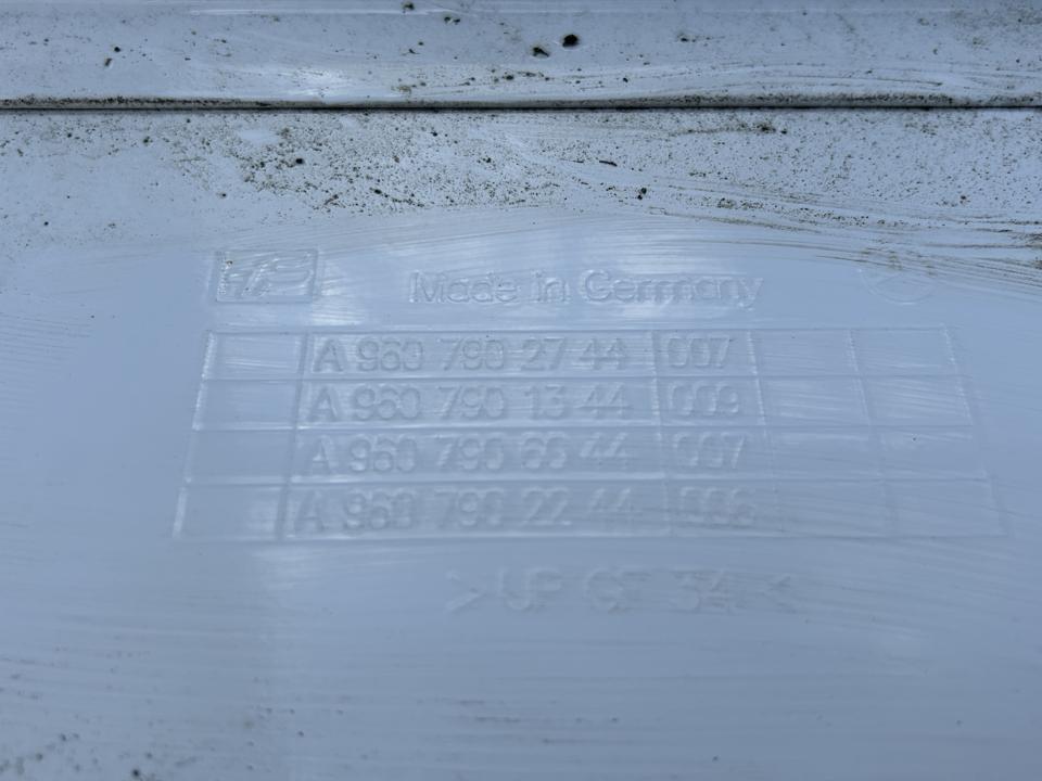 Cabin spoilers set A9607902744 Mercedes-Benz Trucks ACTROS MP4 / MP5 2018