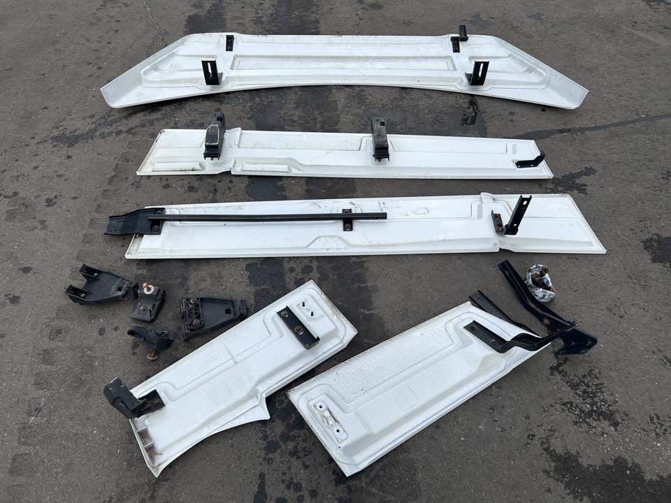 Cabin spoilers set A9607900544 Mercedes-Benz Trucks ACTROS MP4 / MP5 2018