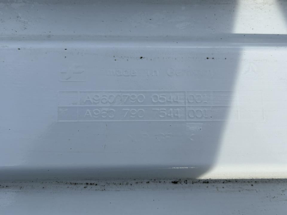 Cabin spoilers set A9607900544 Mercedes-Benz Trucks ACTROS MP4 / MP5 2018