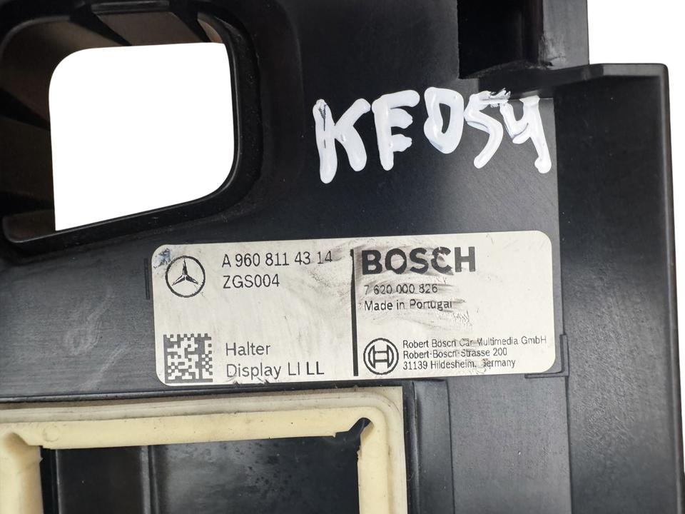 Monitoriaus laikiklis A9608114314 Mercedes-Benz Trucks ACTROS MP4 / MP5 2020