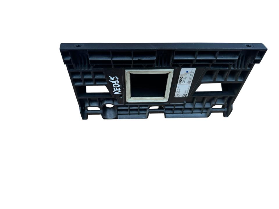 Monitor holder bracket A9608114114 Mercedes-Benz Trucks ACTROS MP4 / MP5 2019