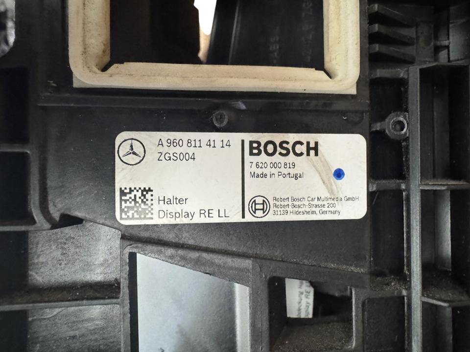 Monitor holder bracket A9608114114 Mercedes-Benz Trucks ACTROS MP4 / MP5 2019