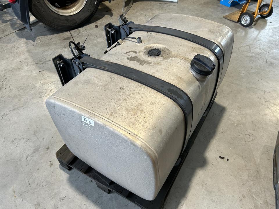 Kuro bakas 2198103 400L DAF XG 2023