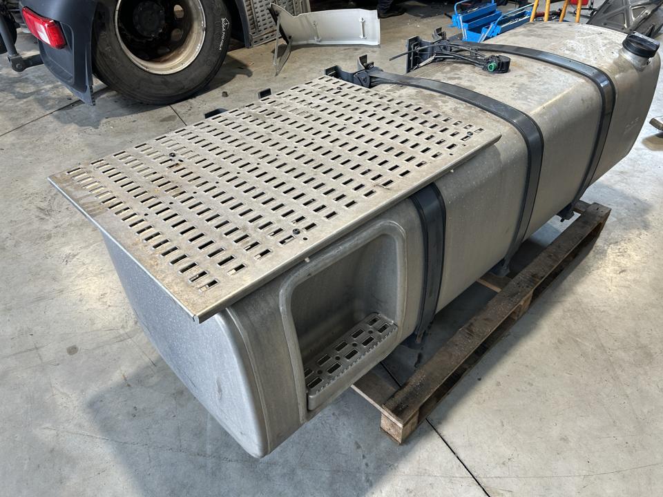 Kuro bakas 2259888 720L DAF XG 2023