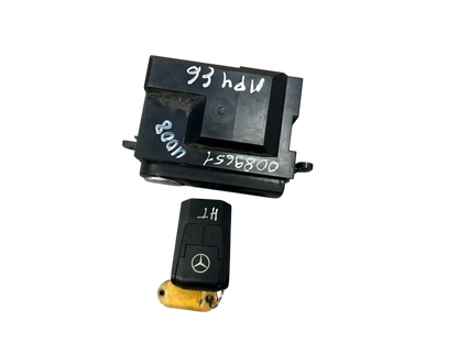 Внутренний замок A0004465608 Mercedes-Benz Trucks ACTROS MP4 / MP5 2019