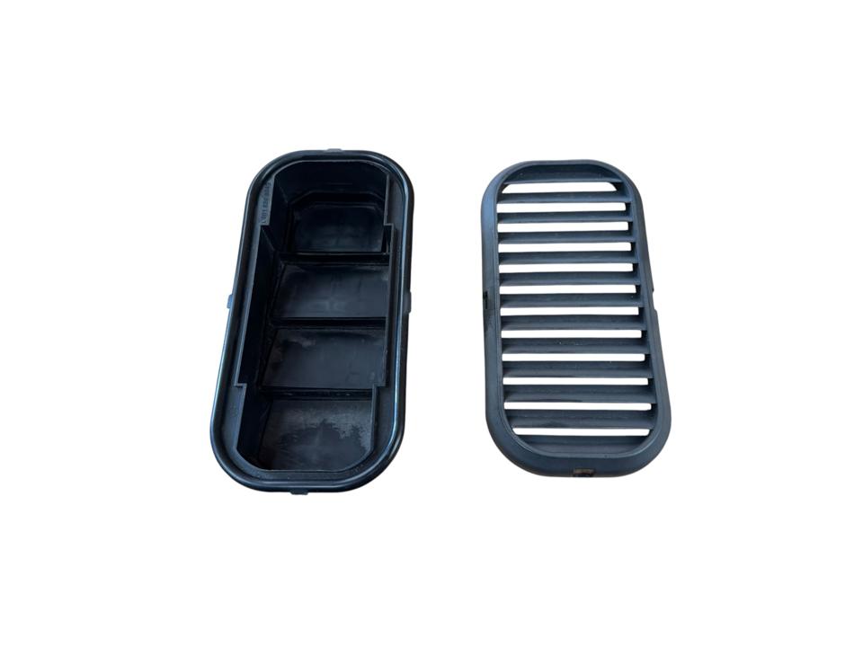 Plastic trim A9018300042 Mercedes-Benz Trucks ACTROS MP4 / MP5 2018