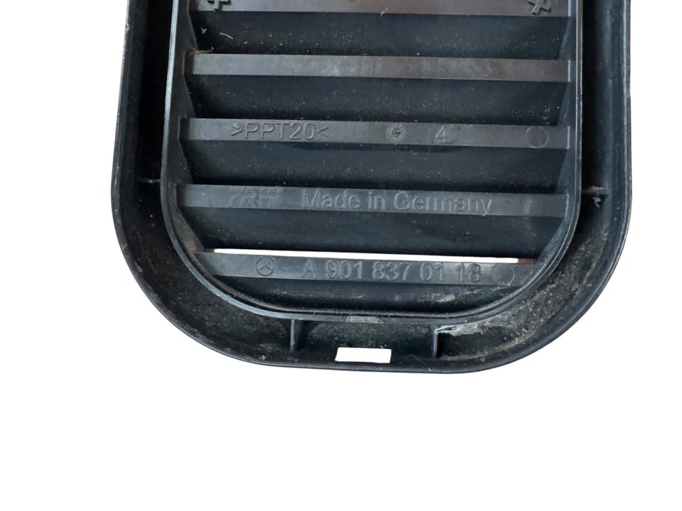Plastic trim A9018300042 Mercedes-Benz Trucks ACTROS MP4 / MP5 2018