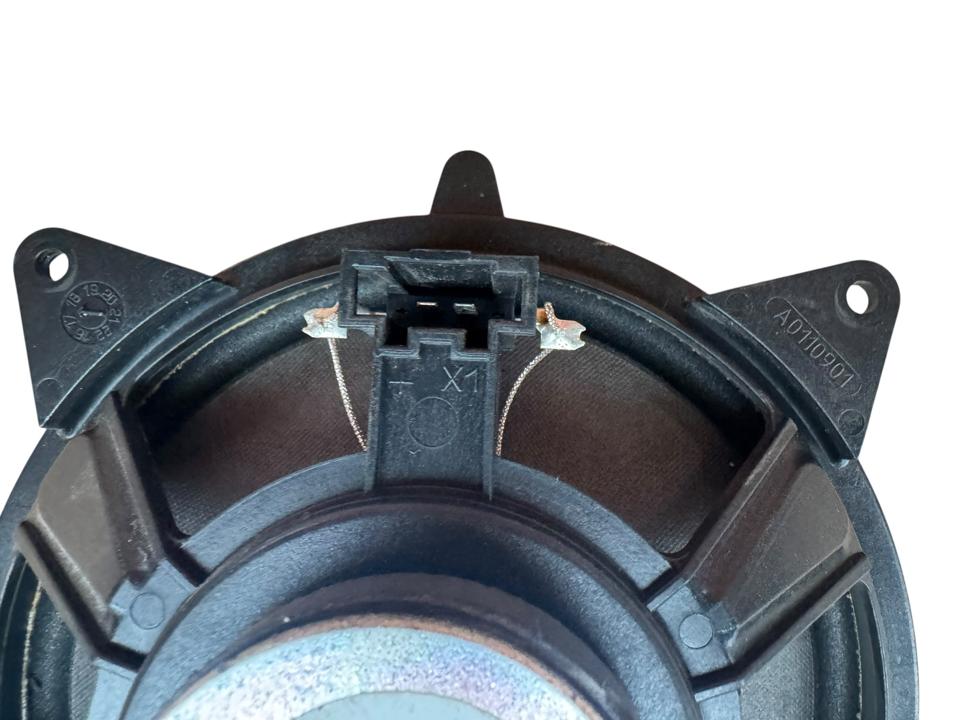 Speaker A0018205002 Mercedes-Benz Trucks ACTROS MP4 / MP5 2018