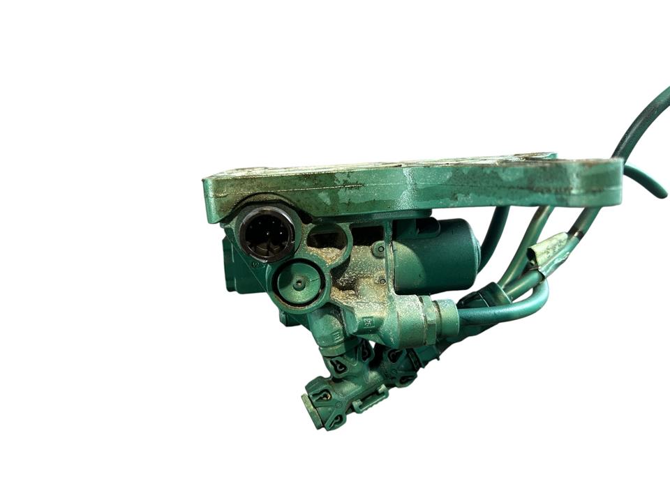 Pneumatic valve 23532368 Volvo Trucks FH III 2025