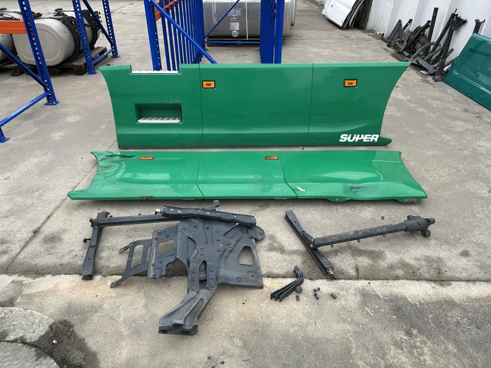 Side spoilers 2623617 Scania R II 2019