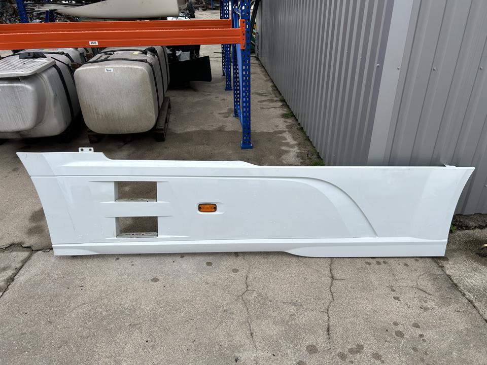 Šoniniai bakų spoileriai 2123054 DAF XF 2018