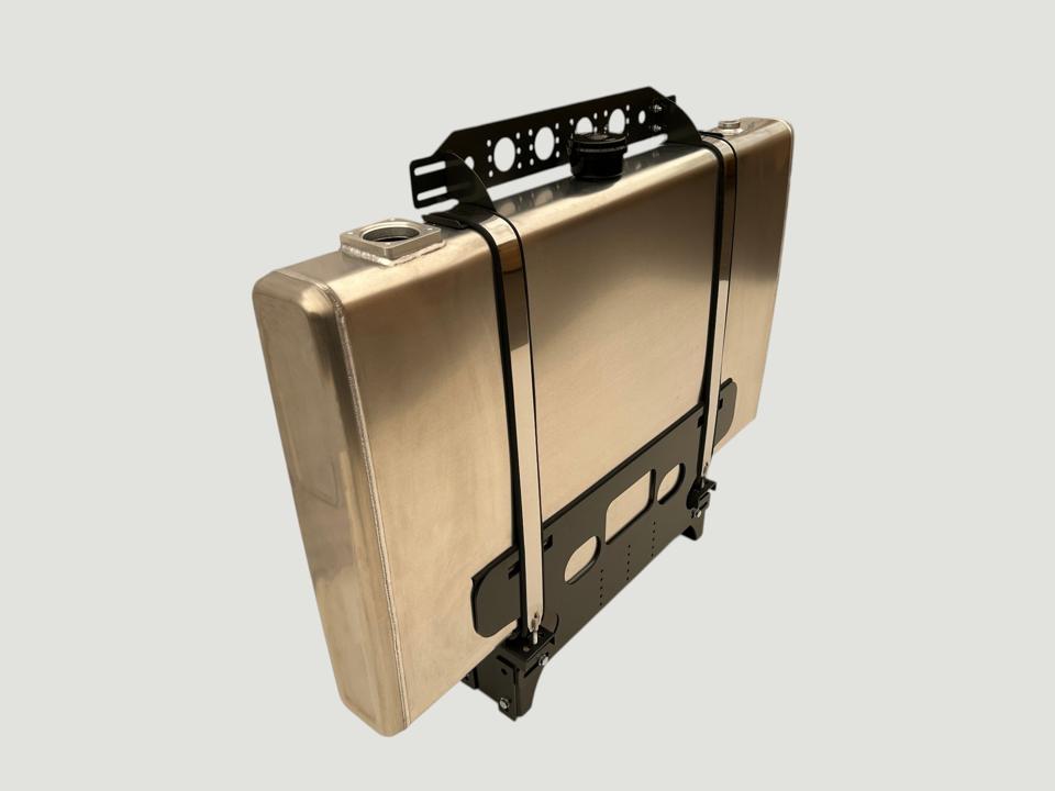 NEW 200L hydraulic tank 850x180x1415 rear-mounted behind cab