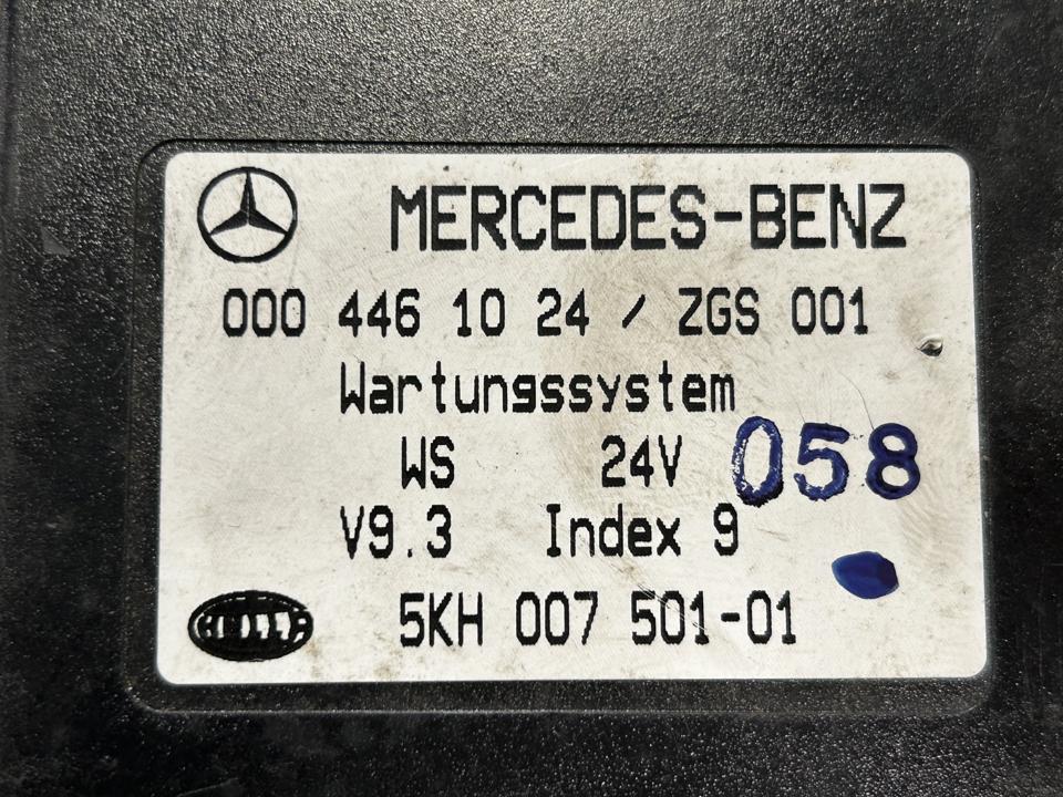 Блок управления A0004461024 Mercedes-Benz Trucks ACTROS MP4 / MP5 2018