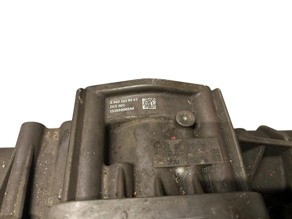 Gear shift cylinder A9602608663 Mercedes-Benz Trucks ACTROS MP4 / MP5 2018