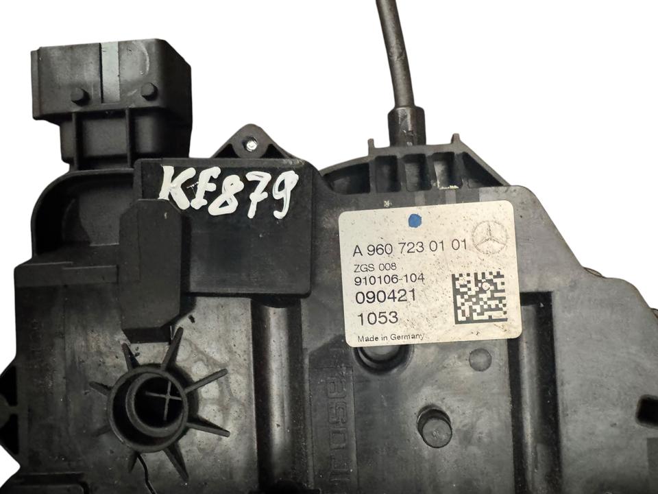 Door lock A9607230101 Mercedes-Benz Trucks ACTROS MP4 / MP5 2021 Right