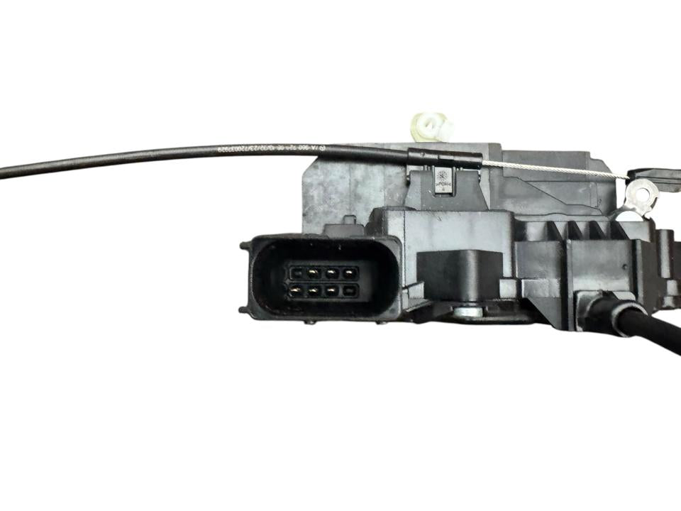 Door lock A9607230001 Mercedes-Benz Trucks ACTROS MP4 / MP5 2018 Left