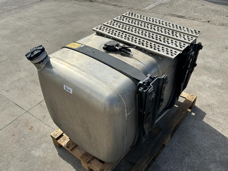 Kuro bakas A9604709502 490L Mercedes-Benz Trucks ACTROS MP4 / MP5 2021