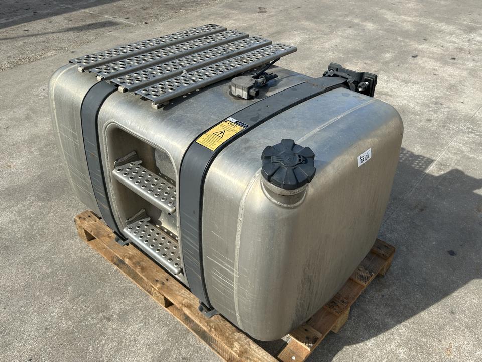 Kuro bakas A9604709502 490L Mercedes-Benz Trucks ACTROS MP4 / MP5 2021