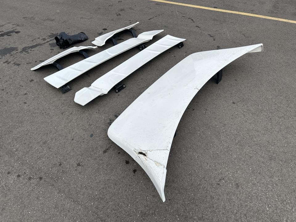 Cabin spoilers set 81629105331 MAN Trucks TGX II 2021