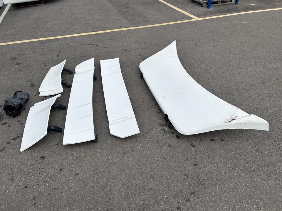 Cabin spoilers set 81629105331 MAN Trucks TGX II 2021