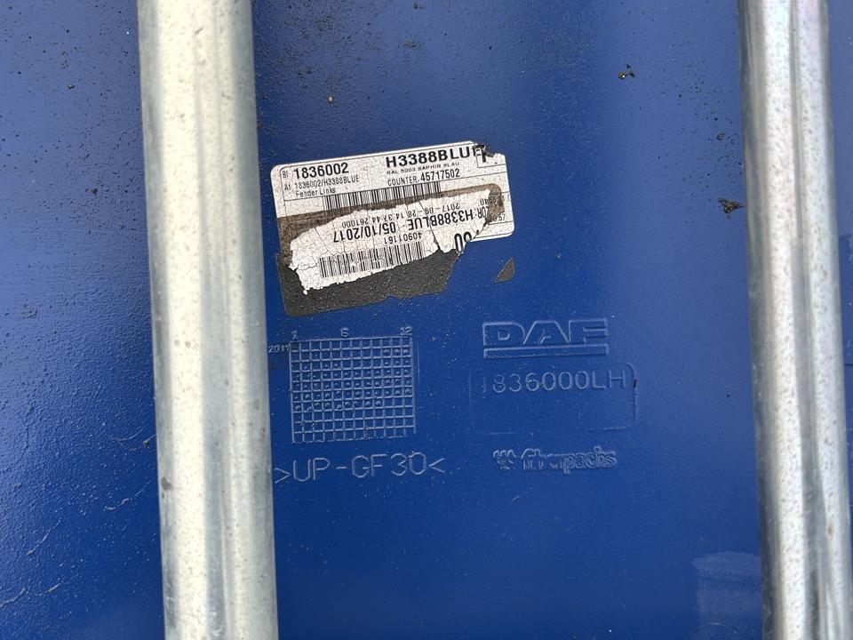 Kabinos spoilerių komplektas 1675975 DAF XF 2017