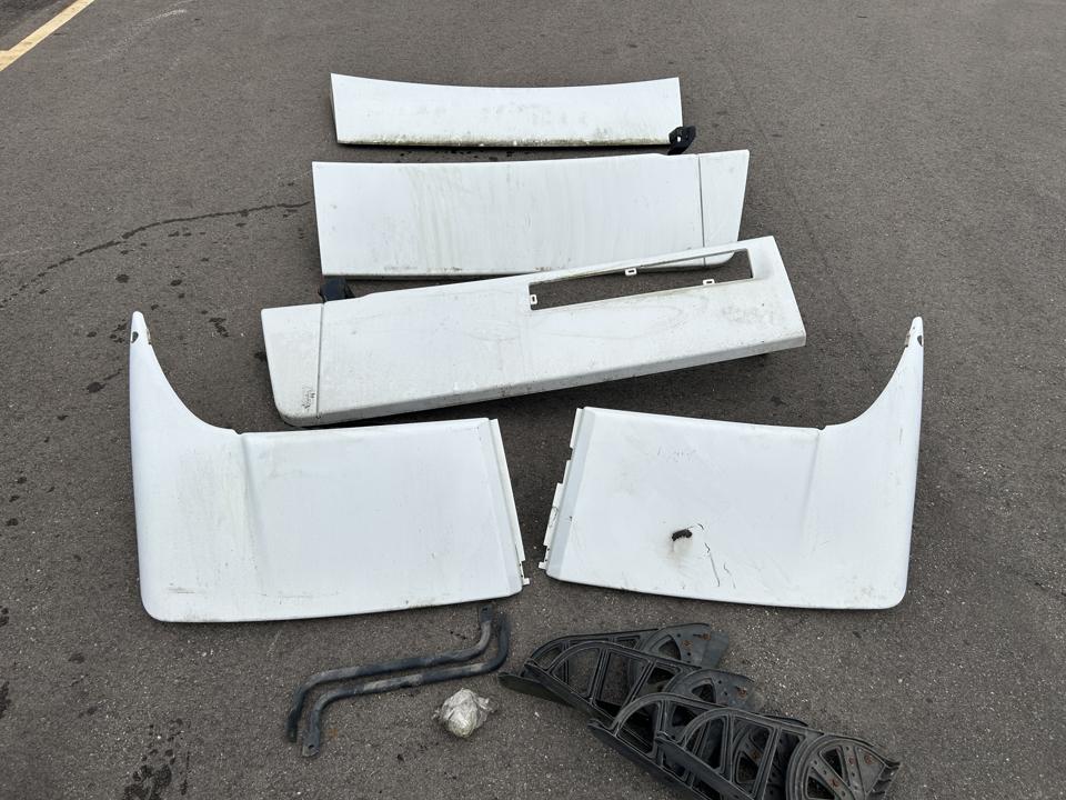 Cabin spoilers set 5801679739 Iveco Trucks STRALIS II 2015