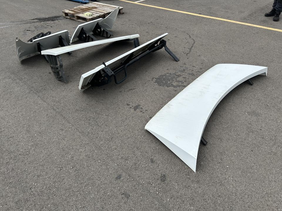 Cabin spoilers set 5801679739 Iveco Trucks STRALIS II 2015
