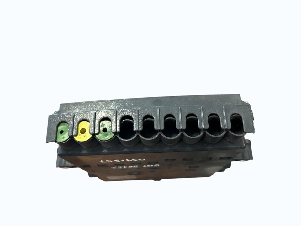 Центральное электрооборудование A9605462940 Mercedes-Benz Trucks ACTROS MP4 / MP5 2022